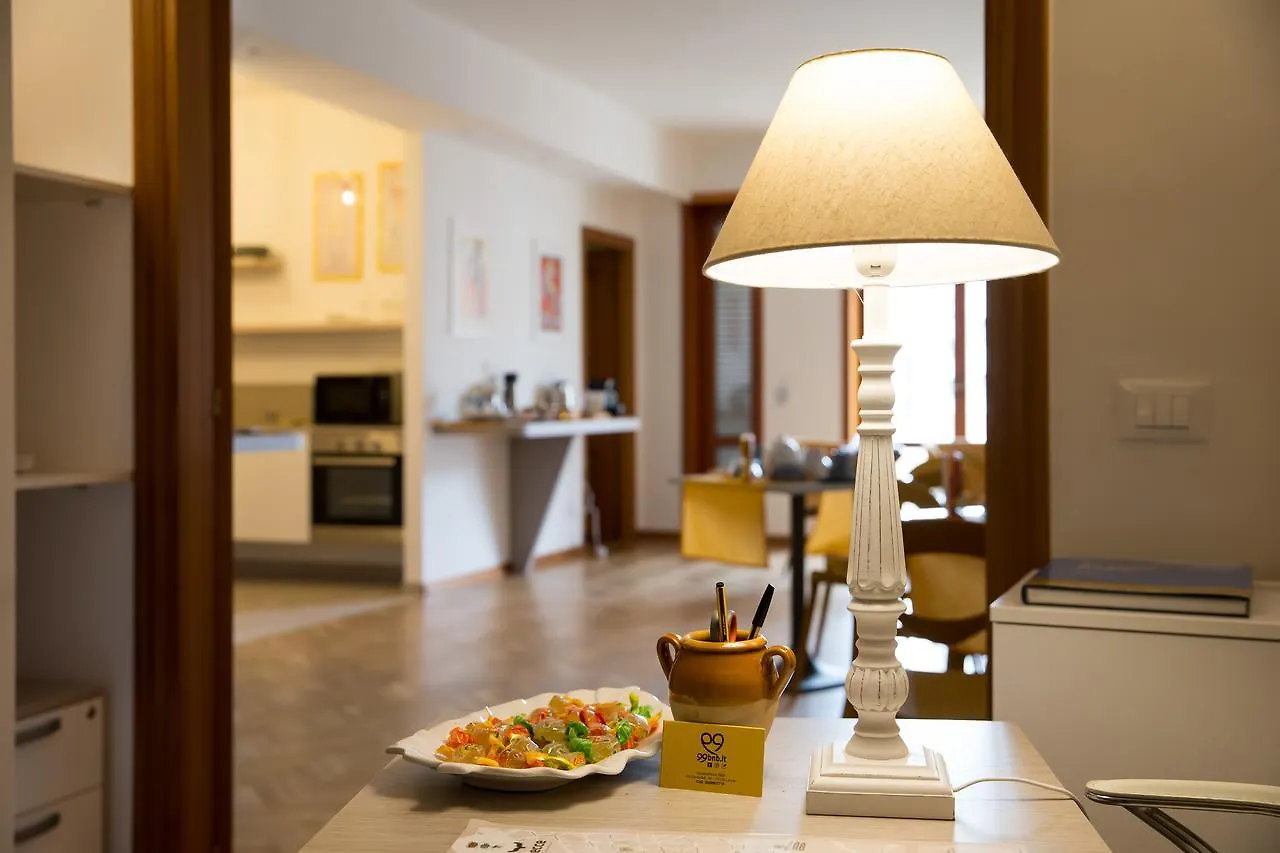 Bed & Breakfast Novantanove B&B Lecce