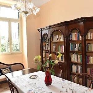 Rosaria & Bed & Breakfast